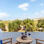 Surfer Paradise Apartment Naxos City