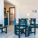 Apartment Surfer Paradise Naxos City