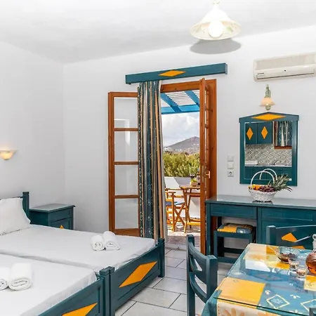 冲浪者天堂公寓 * Naxos City