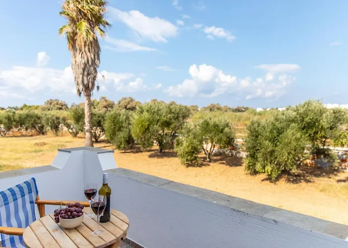 Surfer Paradise Naxos City