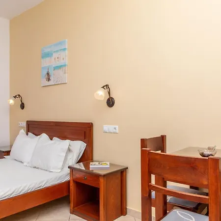 شقة Surfer Paradise Naxos City